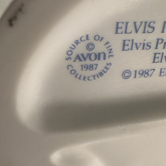 Elvis Presley Avon Porcelain Figurine 7" Tall Guitar Memphis 1987 With Box - Picture 13 of 13